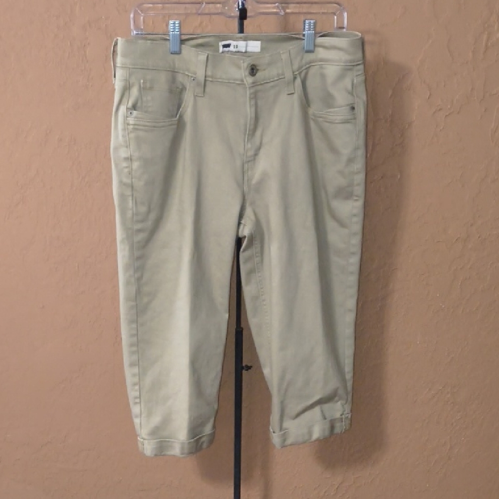 Levi's Women's Tan Denim Capris Size 10